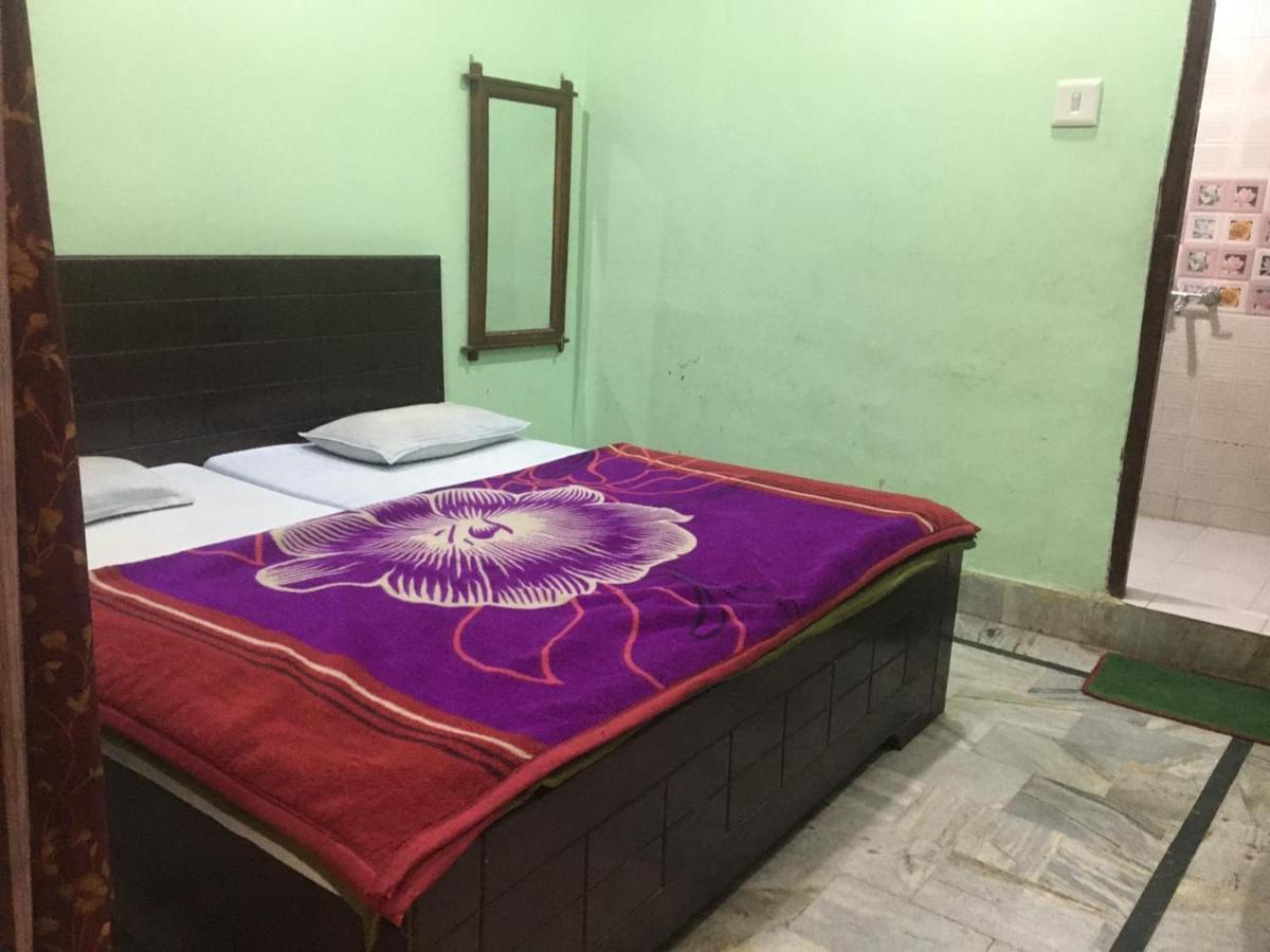 Hotel Vardaan Kankhal Екстериор снимка