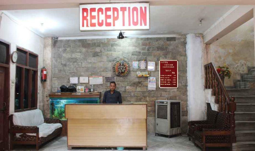 Hotel Vardaan Kankhal Екстериор снимка