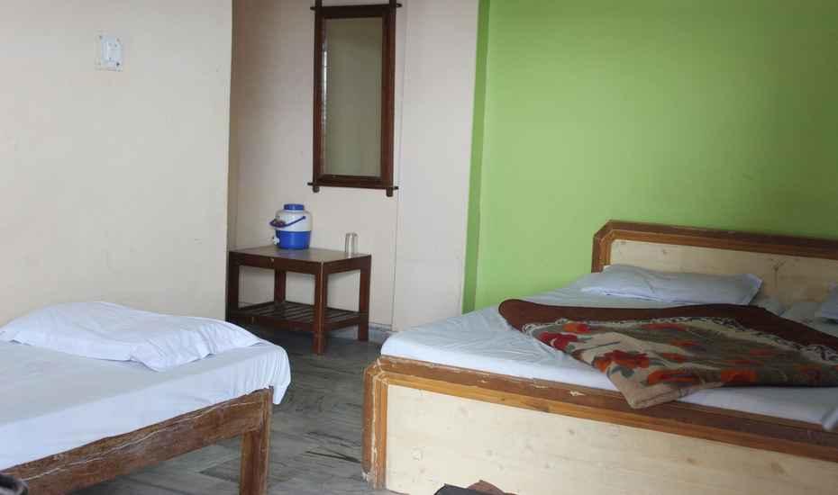 Hotel Vardaan Kankhal Екстериор снимка